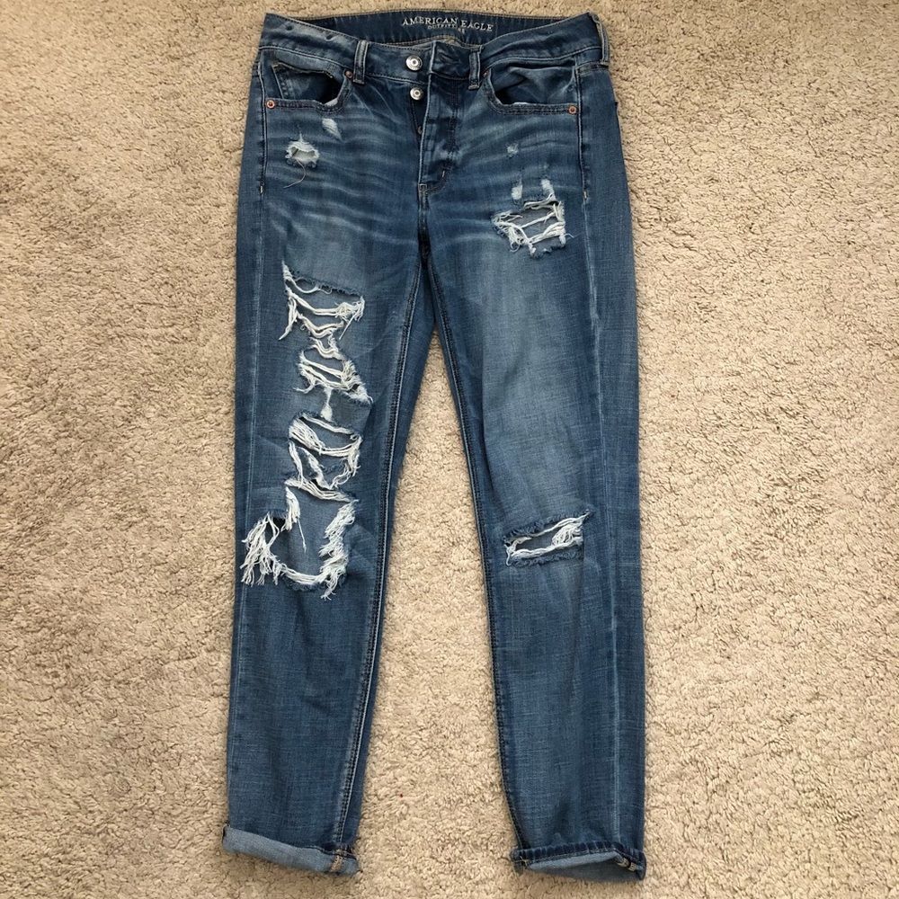 American Eagle Tomgirl jeans Size 6